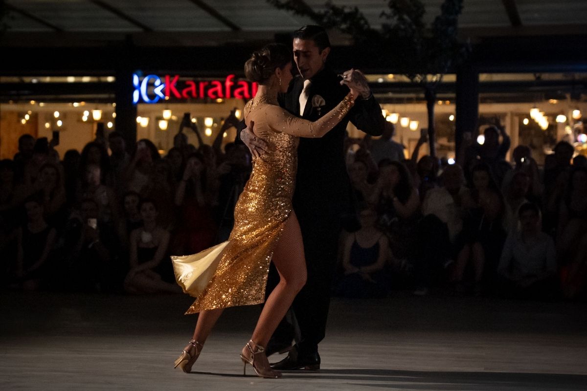 Arjantin Tango Dünya Şampiyonları Julian Sanchez ile Bruna Estellita, Ankara'da sahne aldı