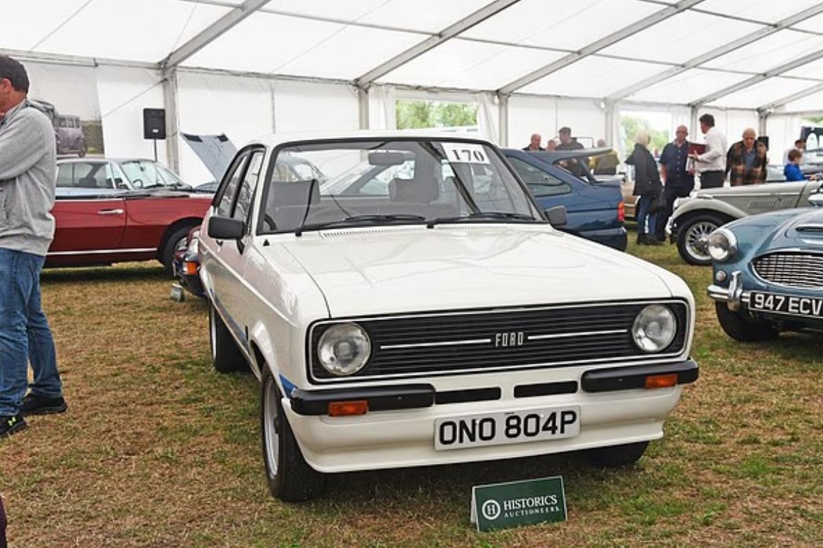 50 yıllık efsane rekor kırdı: Ford Escort MkII RS1800 müzayedede yaklaşık 359 bin 714 dolara satıldı