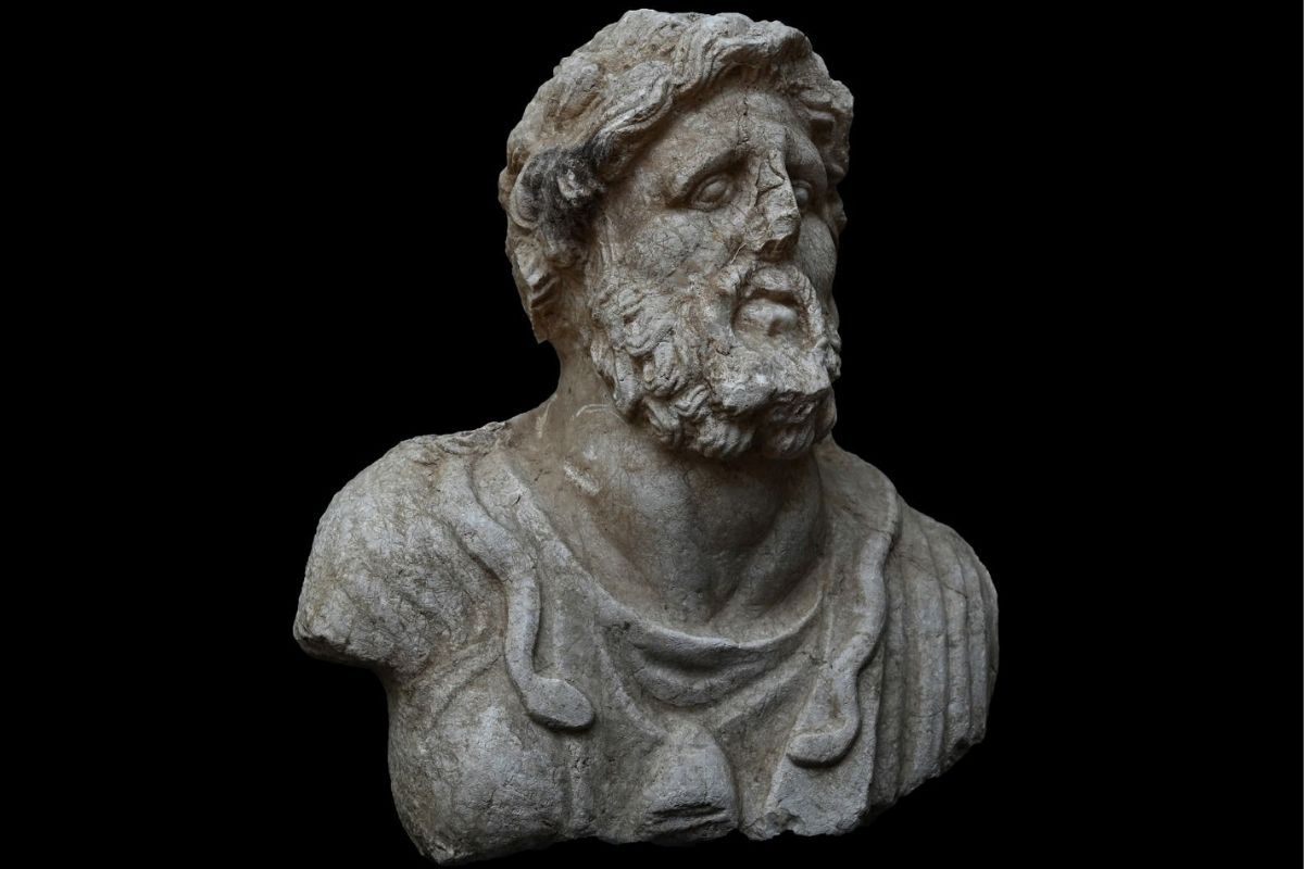 Geleceğe Miras projesi ile kazı alanı büyütülen Aspendos’ta 3 eşsiz eser 1800 yıl sonra gün ışığına çıkartıldı