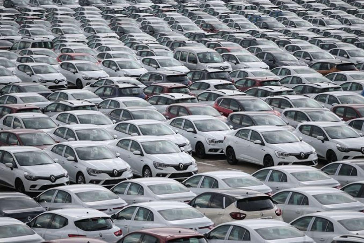 Ticaret Bakanlığı, yeni ÖTV oranlarının ardından otomobil fiyatlarındaki değişimi takibe aldı