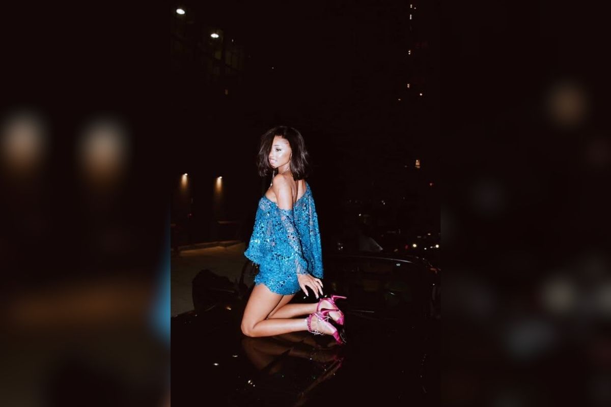 Pop yıldızı Tyla, New York sokaklarını podyuma dönüştürmeye devam ediyor
