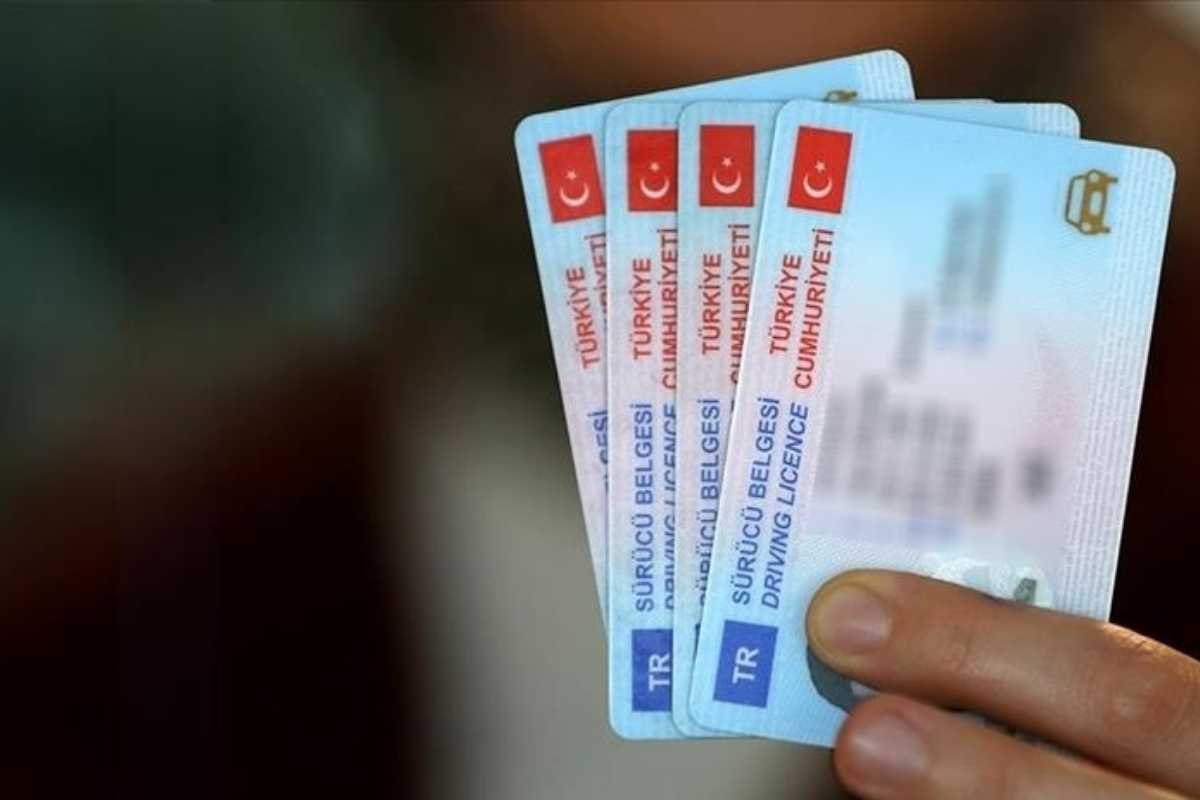 Eski tip ehliyetlerin yenilenmesi için son gün 31 Temmuz: Yenileme ücreti Ağustos’tan itibaren 7 bin 438 TL olacak
