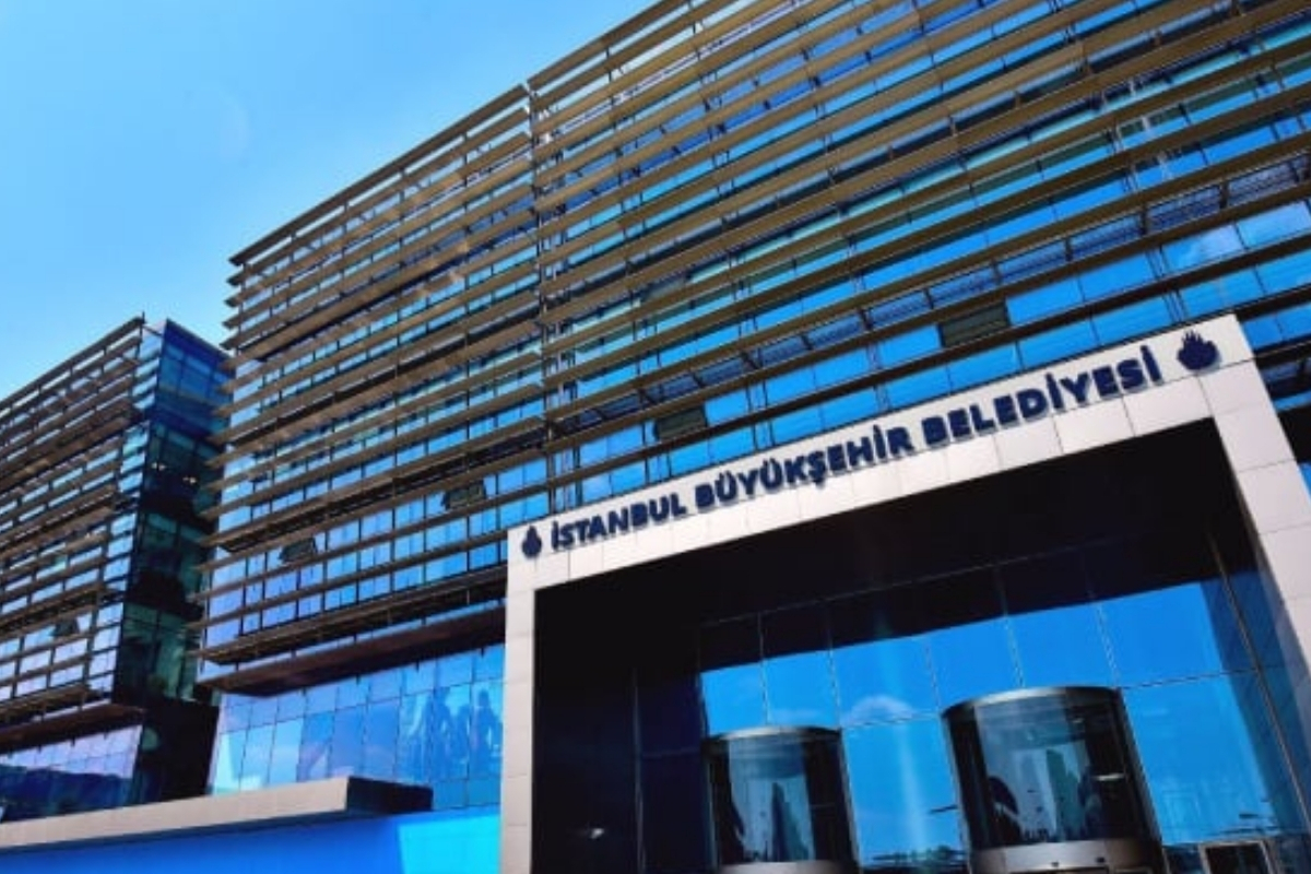 İBB’ye yönelik yapılan yeni yolsuzluk soruşturmasında 25 kişi hakkında gözaltı kararı verildi
