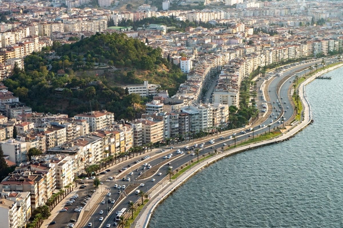 İzmir kavurucu sıcakta 22 saat susuz kalacak