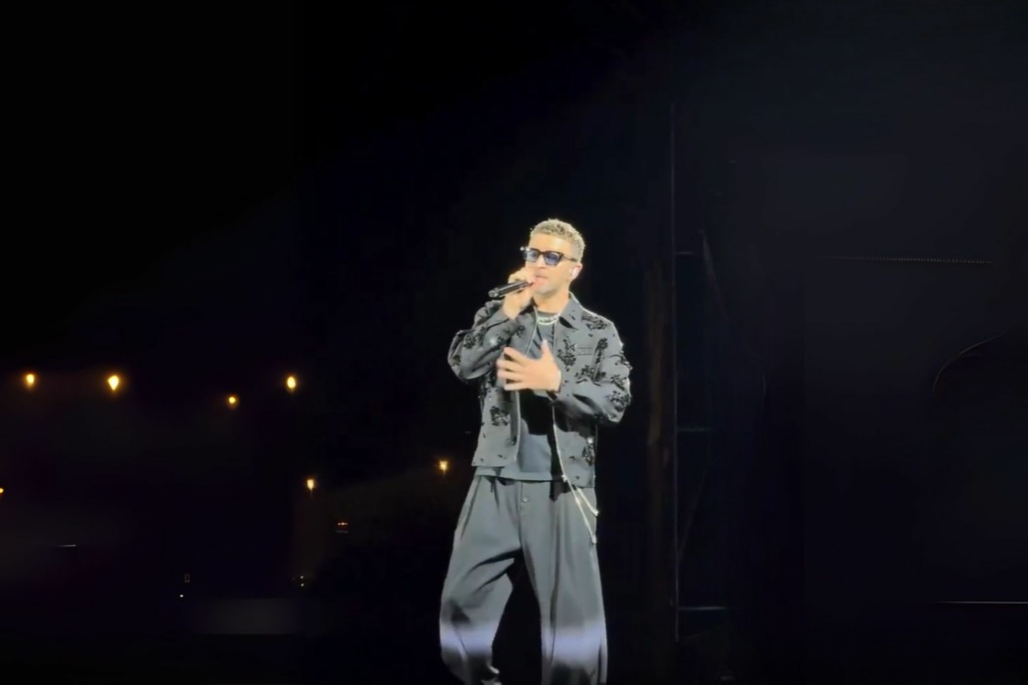 Justin Timberlake, İstanbul konserinde hem coştu hem coşturdu