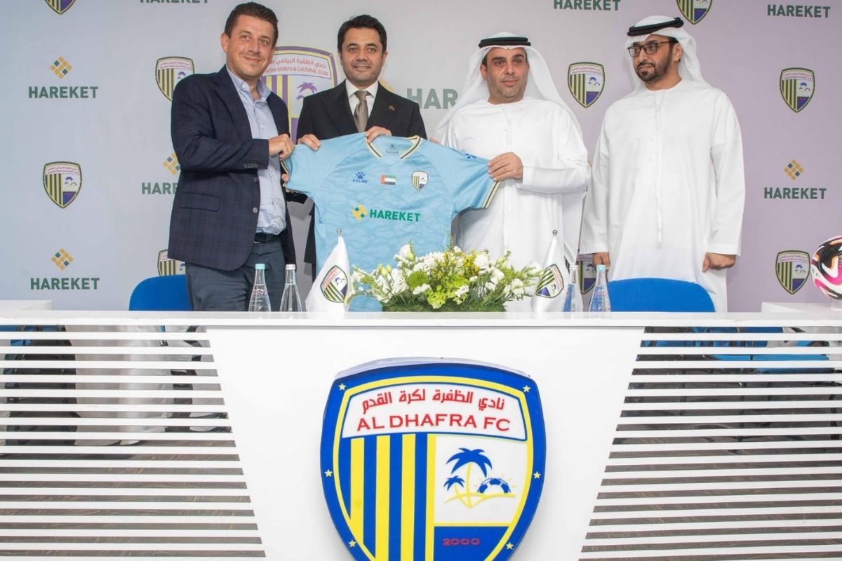 Türk proje ve ağır yük mühendisliği şirketi Hareket, BAE'de Al Dhafra FC'ye sponsor olarak bir ilke imza attı