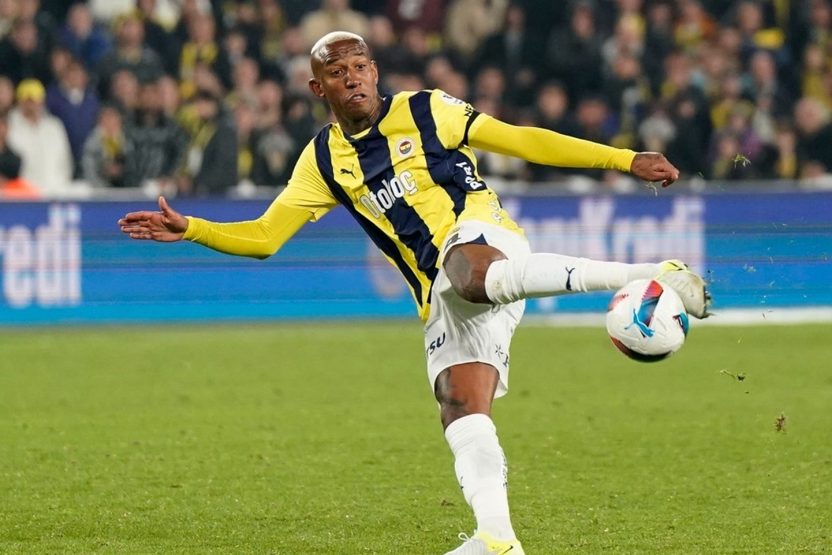 Fenerbahçe, Feyenoord ile oynayacağı Şampiyonlar Ligi maçları için UEFA kadrosunu açıkladı: Talisca kadroda yok