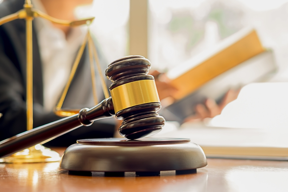 Yargıtay, miras tartışmasında ‘donuna kadar alacağım’ sözlerinin tehdit suçu kapsamında olmadığına hükmetti