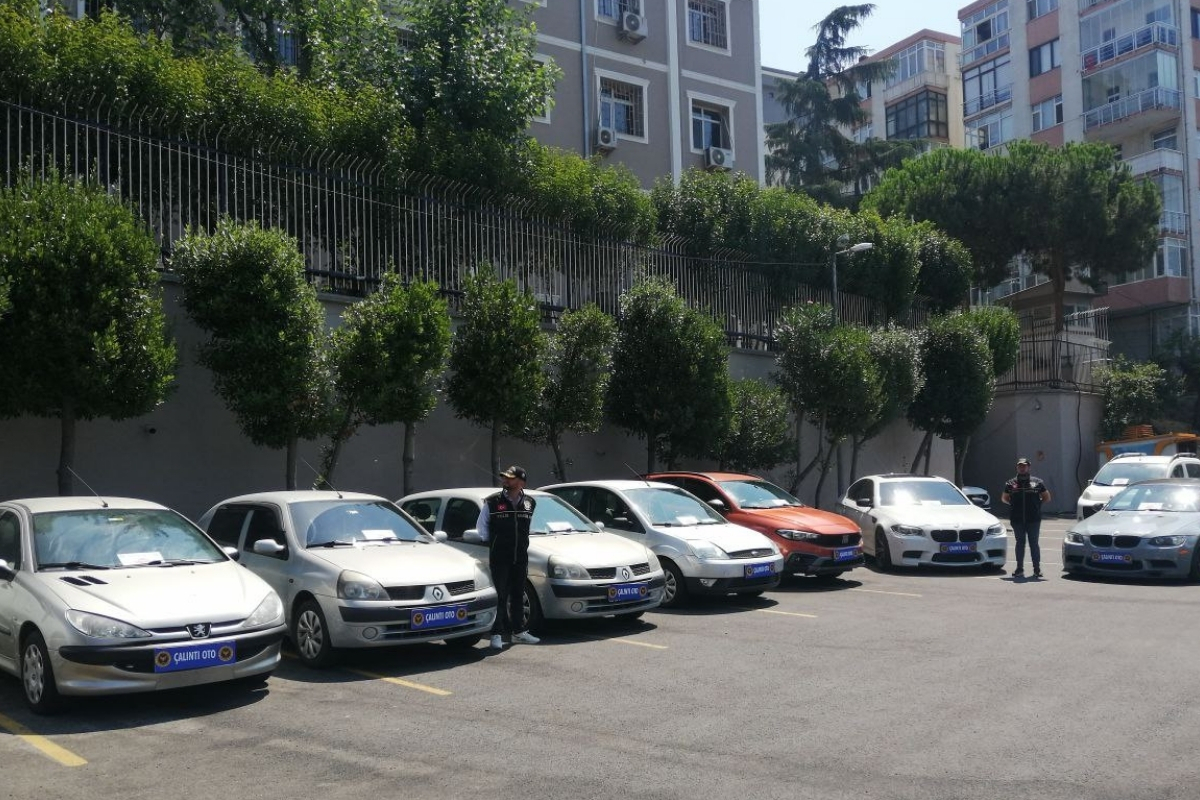 İstanbul merkezli 10 ildeki 'chang' araç operasyonunda yakalanan 19 şüpheli tutuklandı
