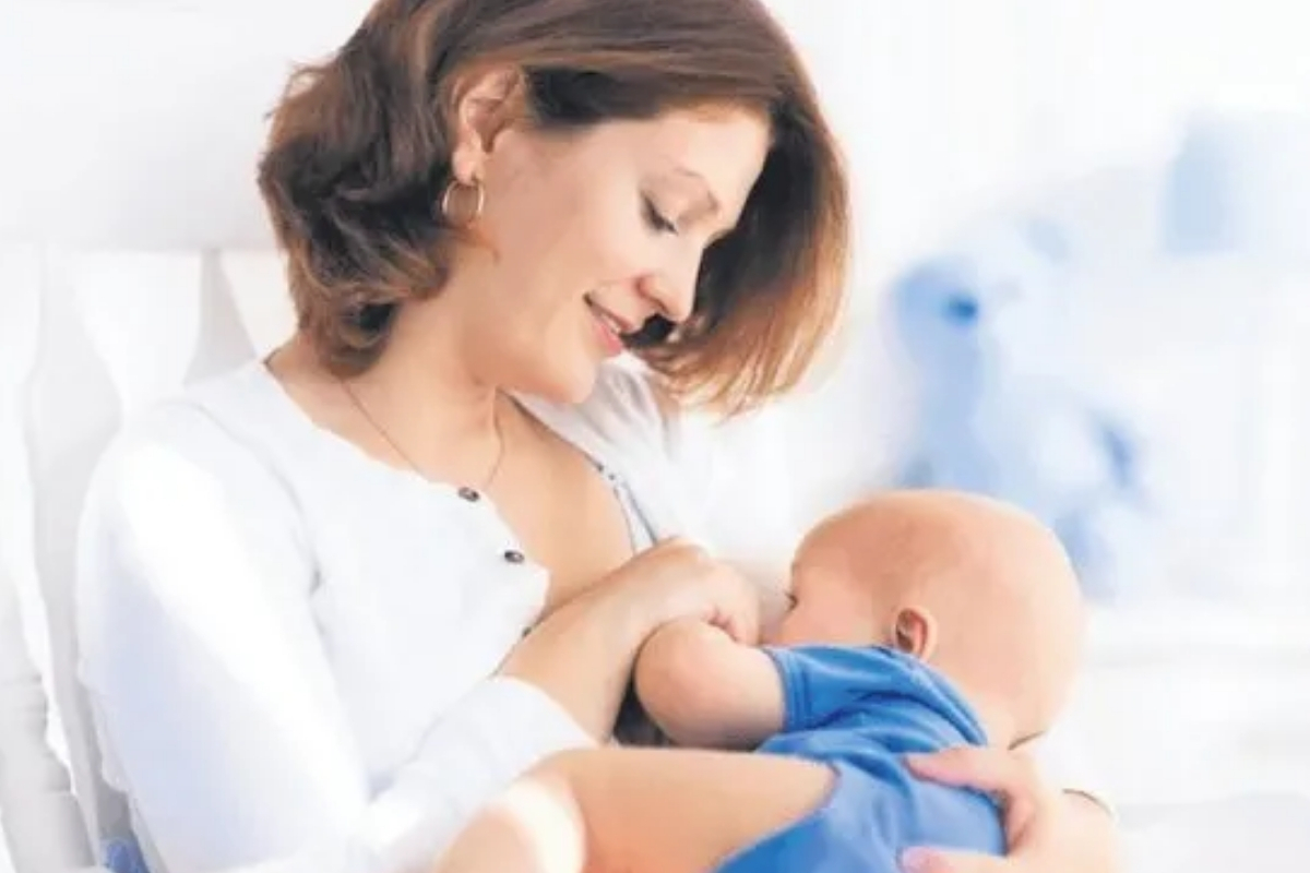Doğum sonrası ilk yarım saatte emzirme, bebeğin sağlığı için kritik önemde