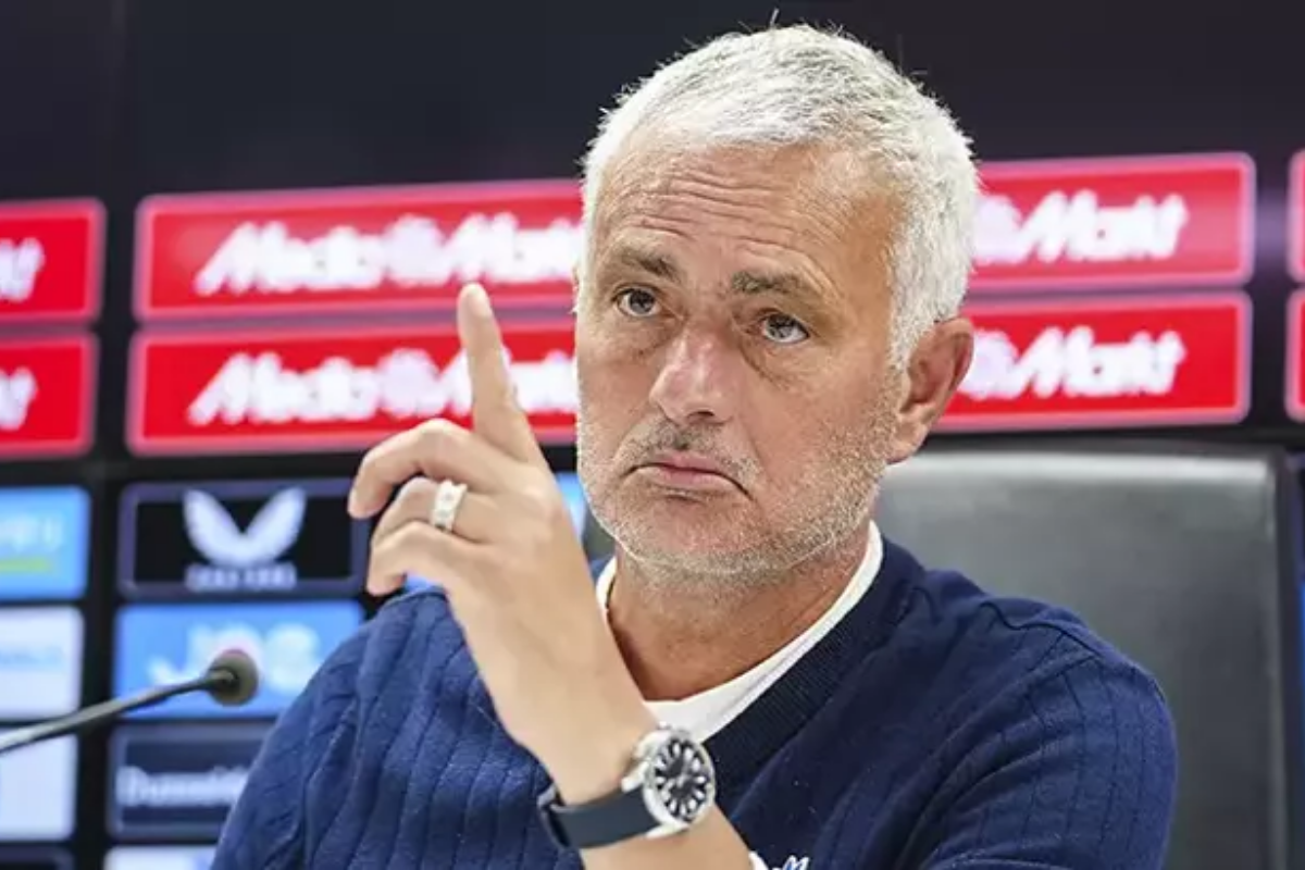 Fenerbahçe teknik direktörü Jose Mourinho: Tur şansımız yüzde 50'ye 50