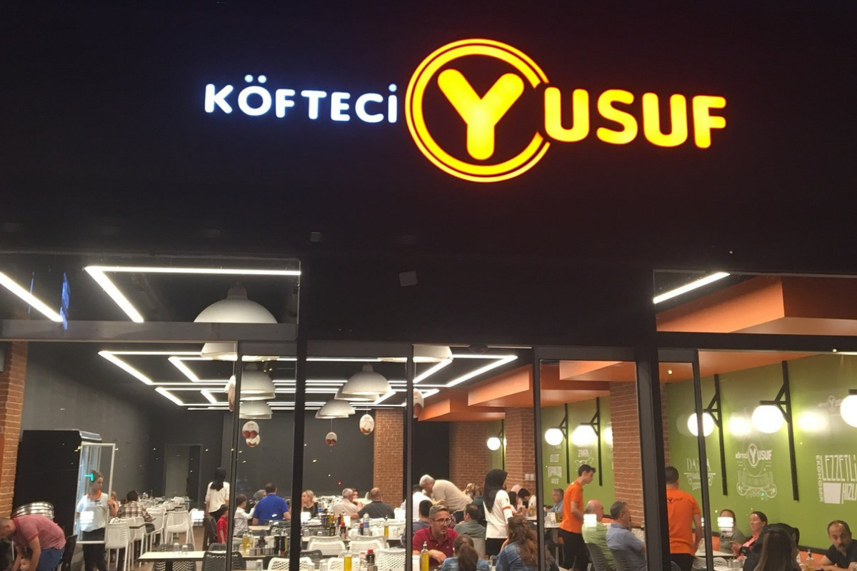 Köfteci Yusuf, köklü takıma sponsor oldu