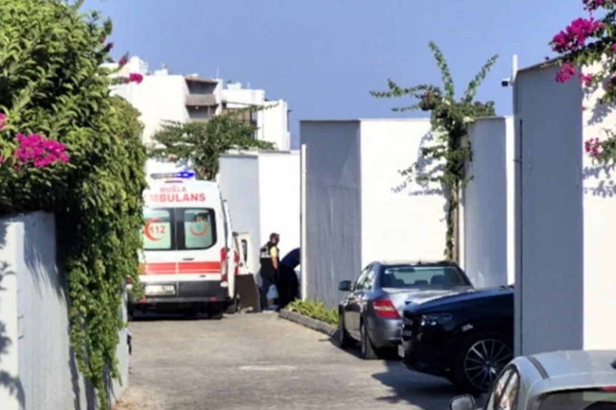 Muğla Bodrum’da tatil sitesinde silah sesleri: Polis eve girdiğinde sevgilisini vurarak intihar eden çiftin cesetleriyle karşılaştı