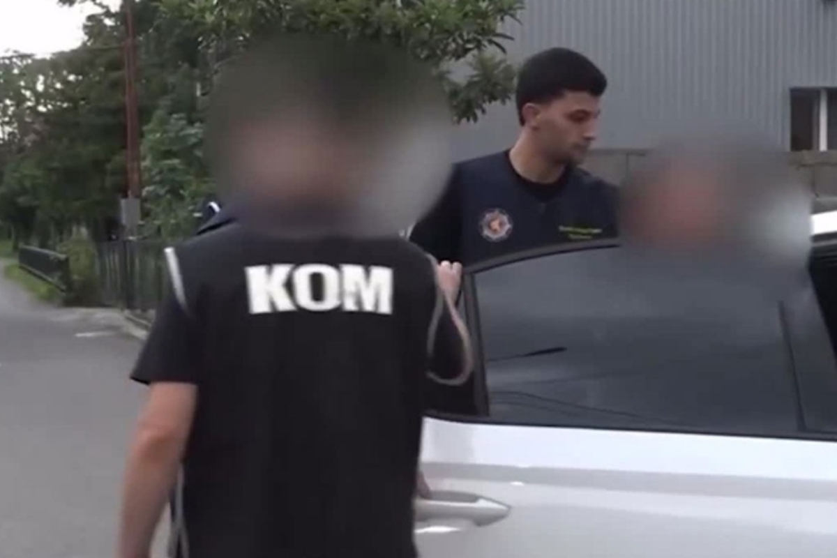 12'si kırmızı bültenle aranan 14 kişi Gürcistan'da yakalandı