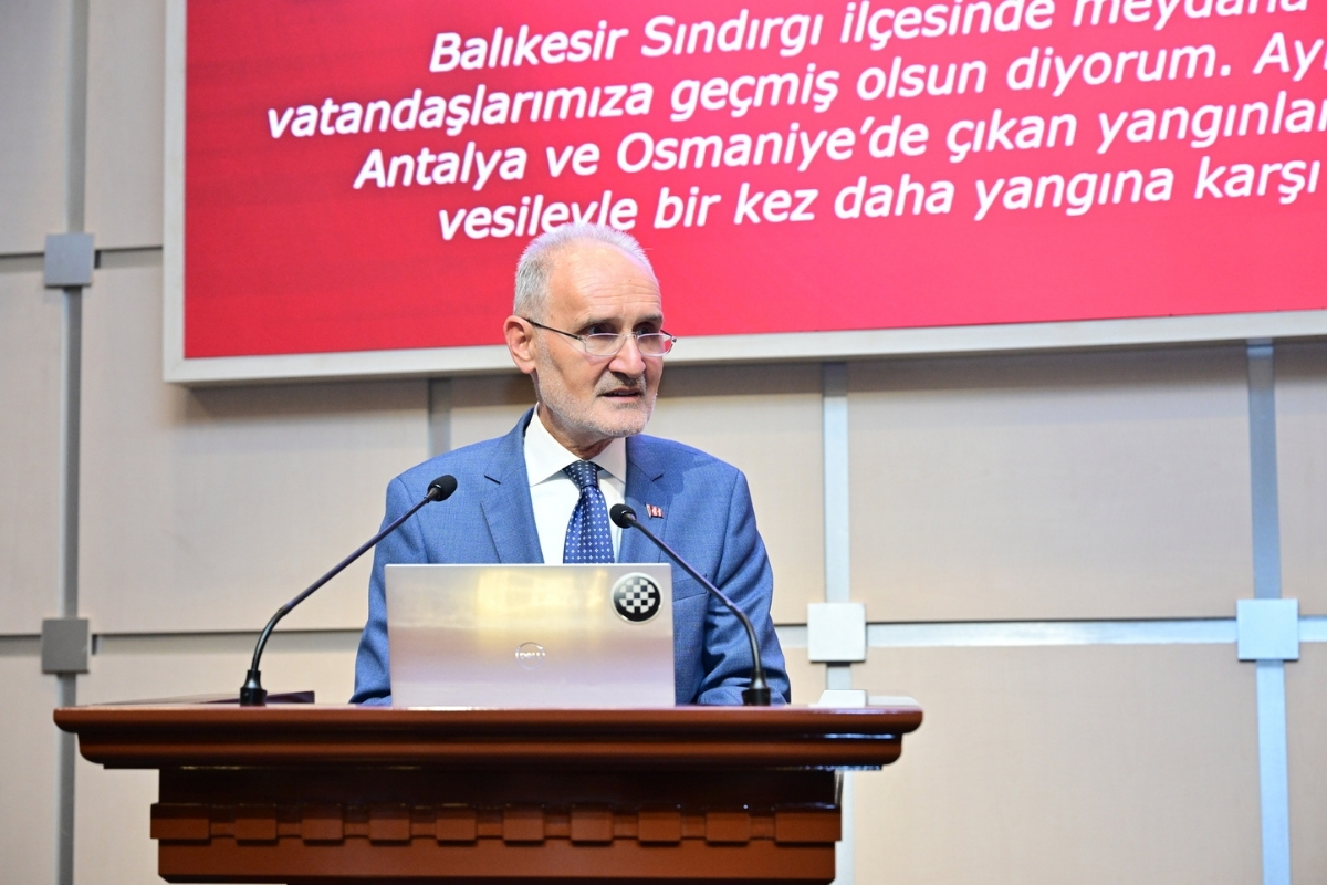 İTO meclis toplantısı yapıldı: İhracatçı KOBİ’lere sağlanan kredi desteklerinin geçmiş dönem performanslarına göre artırmayı gündemimize almalıyız