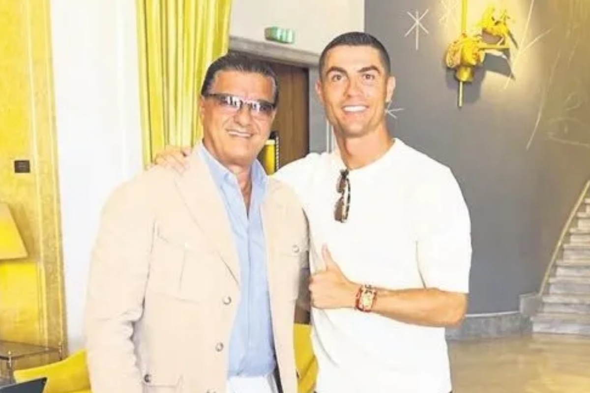 Cristiano Ronaldo 1,5 milyon dolarlık özel saatiyle koleksiyonunu genişletti