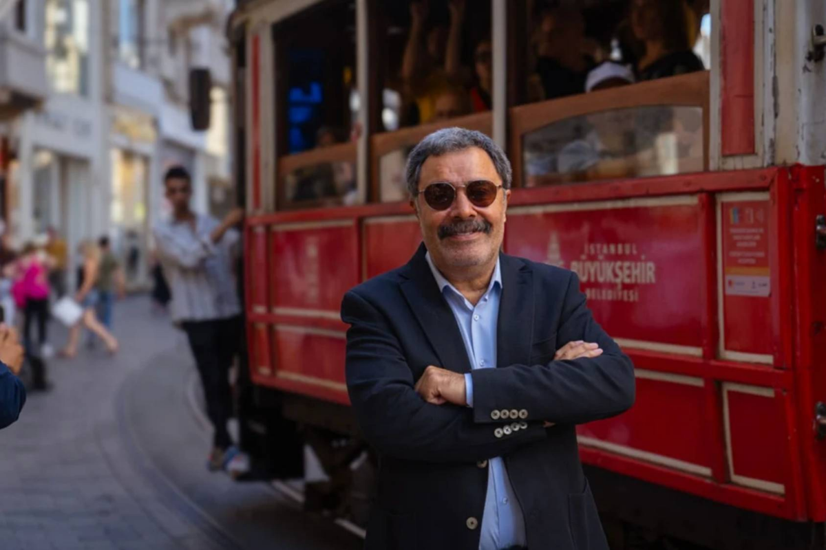 Dolandırıcı kendini 'Başkomiser Nevzat' olarak tanıttı; karakterin yaratıcısı Ahmet Ümit, 'Aman dikkat' dedi