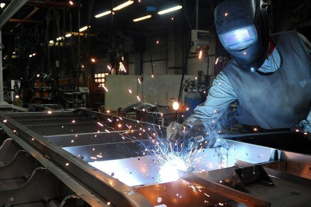 Sanayi, inşaat ve ticaret-hizmet sektörleri toplamında istihdam endeksi, ikinci çeyrekte geçen yılın aynı dönemine göre yüzde 1,9 arttı