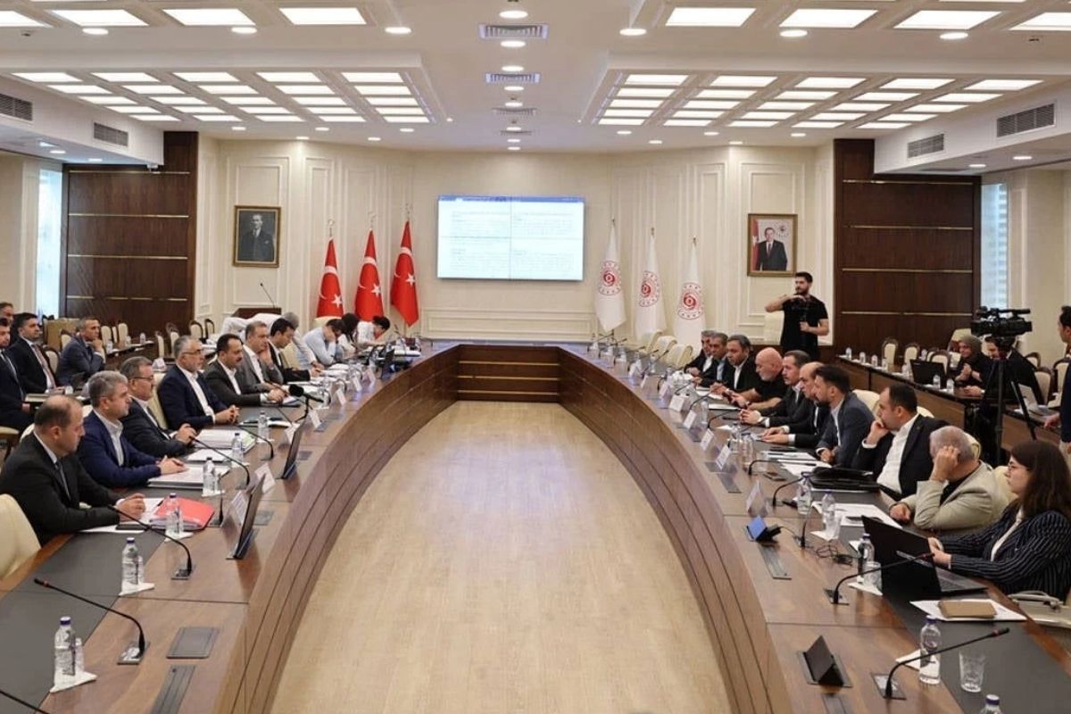 Kamu İşveren Heyeti, memur zammı için hakem heyetine başvurdu
