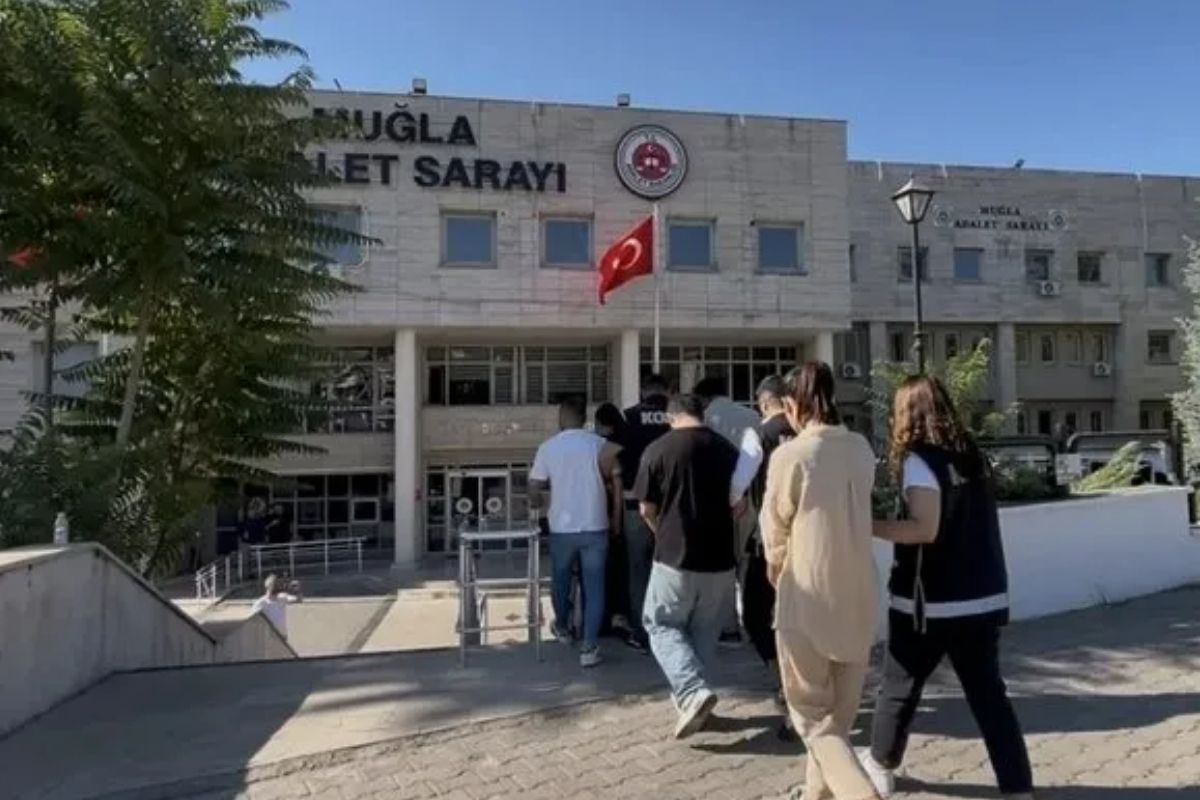 Motosiklet vaadiyle 30 milyon TL'lik vurgun