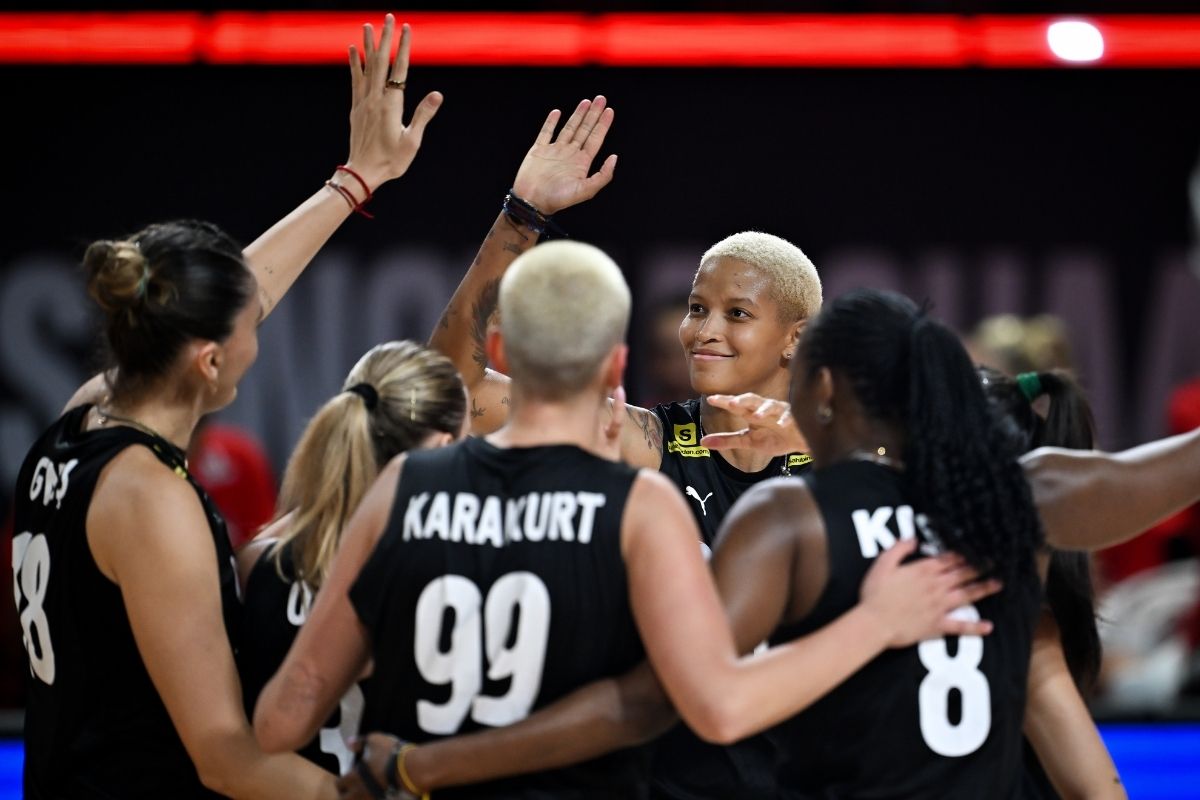 Filenin Sultanları Bulgaristan'ı 3-0 yenerek son 16'yı garantiledi