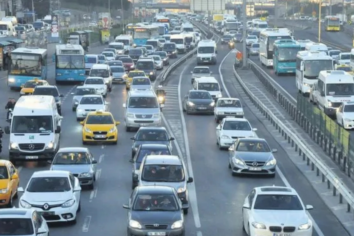 Zorunlu trafik sigortasında yeni dönem: Basamak sistemi, poliçe yenileme kuralları ve araç sahipliği ayrımı yeniden düzenlendi