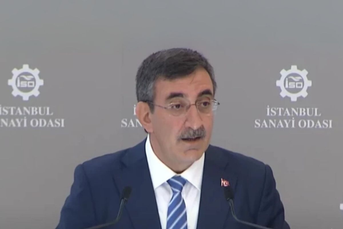 Cevdet Yılmaz'dan sosyal medya tepkisi: İsminin önüne ekonomist sıfatı koyanlar karamsarlık yayma peşinde