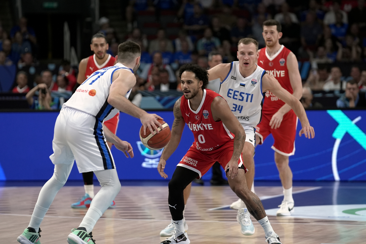 A Milli Erkek Basketbol Takımı galibiyet serisini Estonya ile sürdü