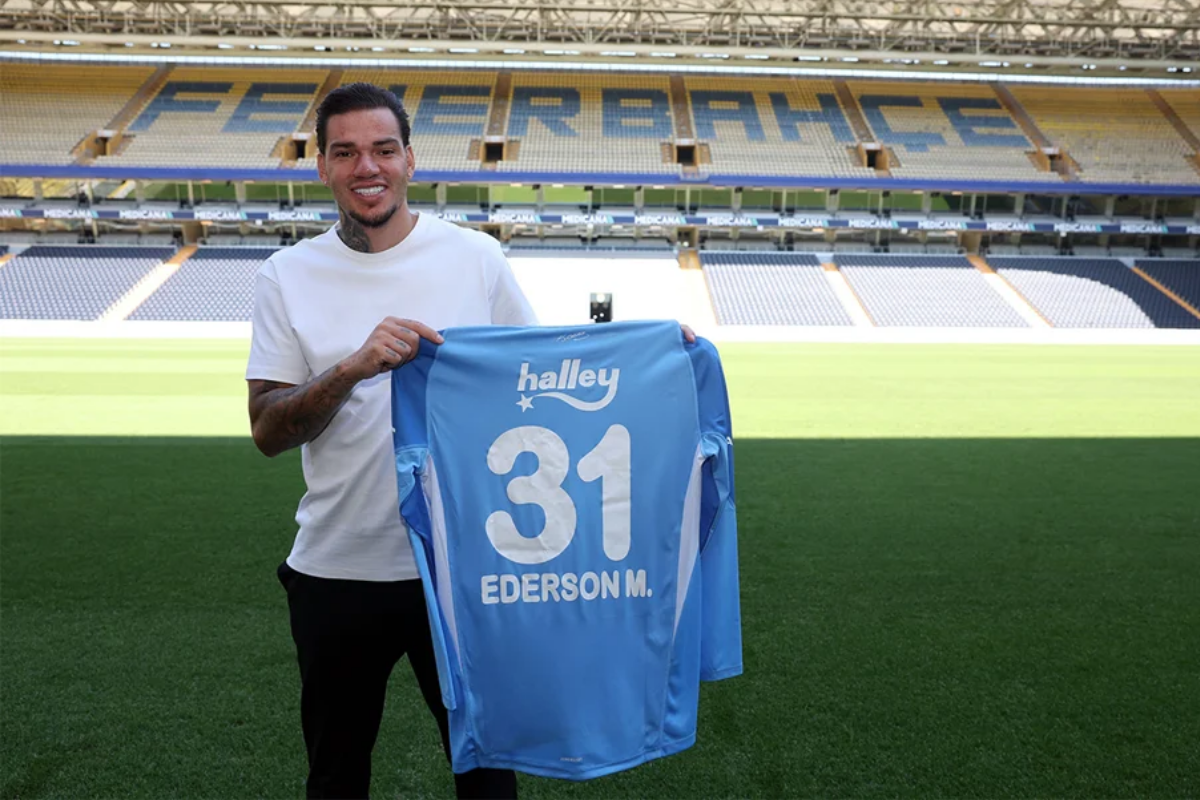 Ederson Fenerbahçe'ye resmi imzayı attı: Kulübümüzü şampiyonluğa taşıyacağız