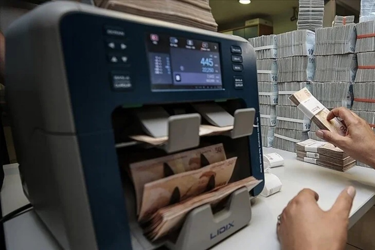 Bankacılık sektörünün mevduatı geçen hafta arttı, 25 trilyon 108 milyar 476 milyon 934 bin liraya yükseldi
