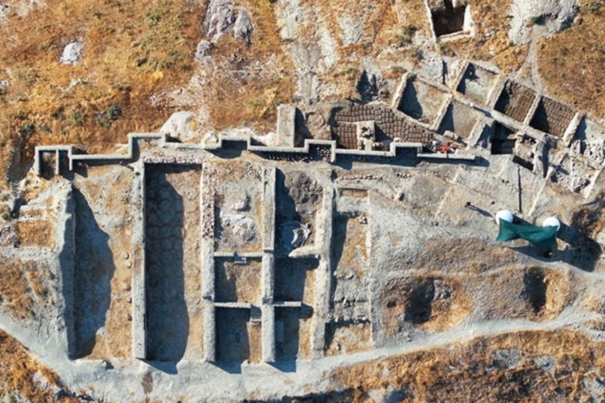Çavuştepe Kalesi'nde savaşlarda kullanılan sapan taşları bulundu