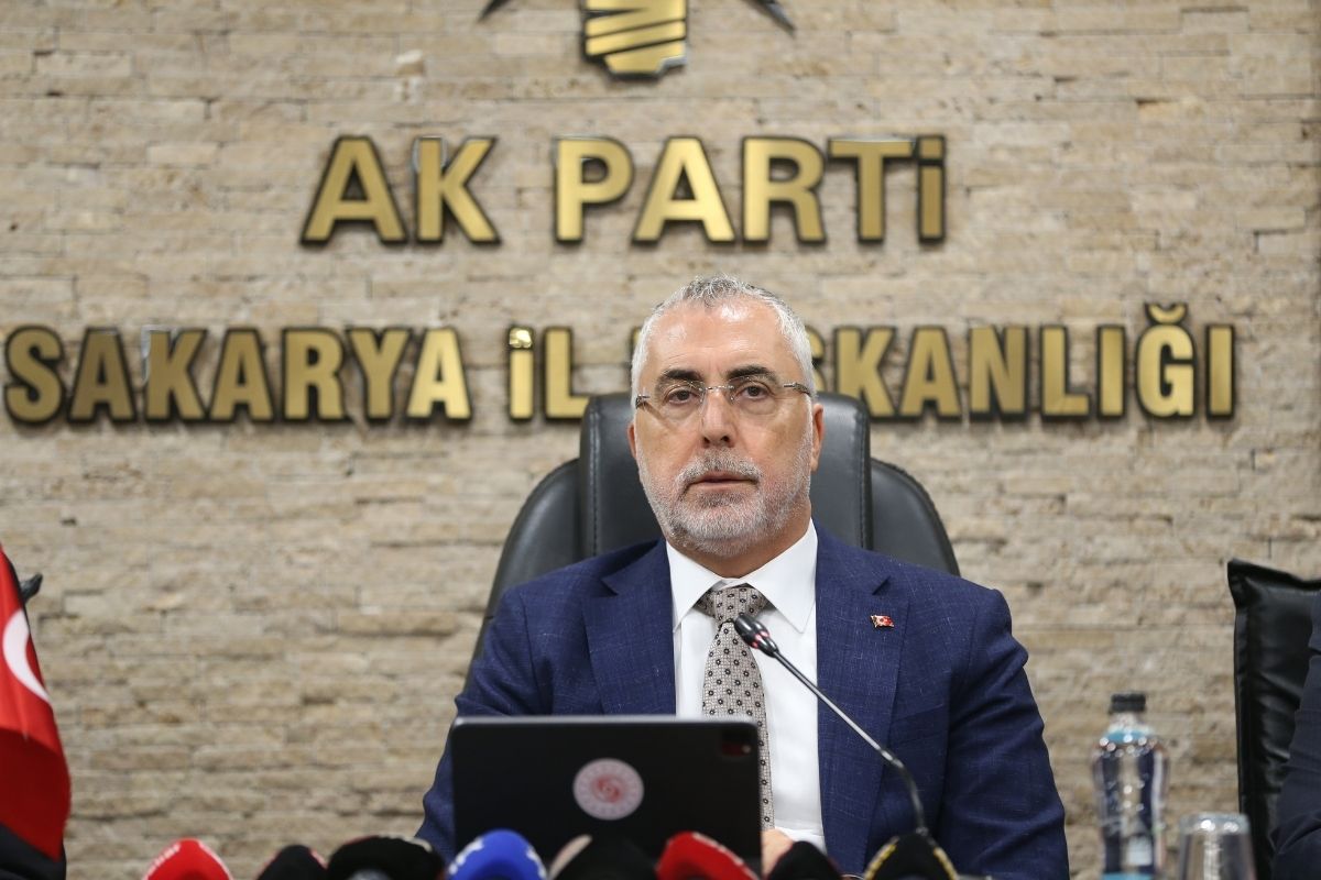 Çalışma ve Sosyal Güvenlik Bakanı Vedat Işıkhan: Ekonomi 20 çeyrektir kesintisiz büyüyor