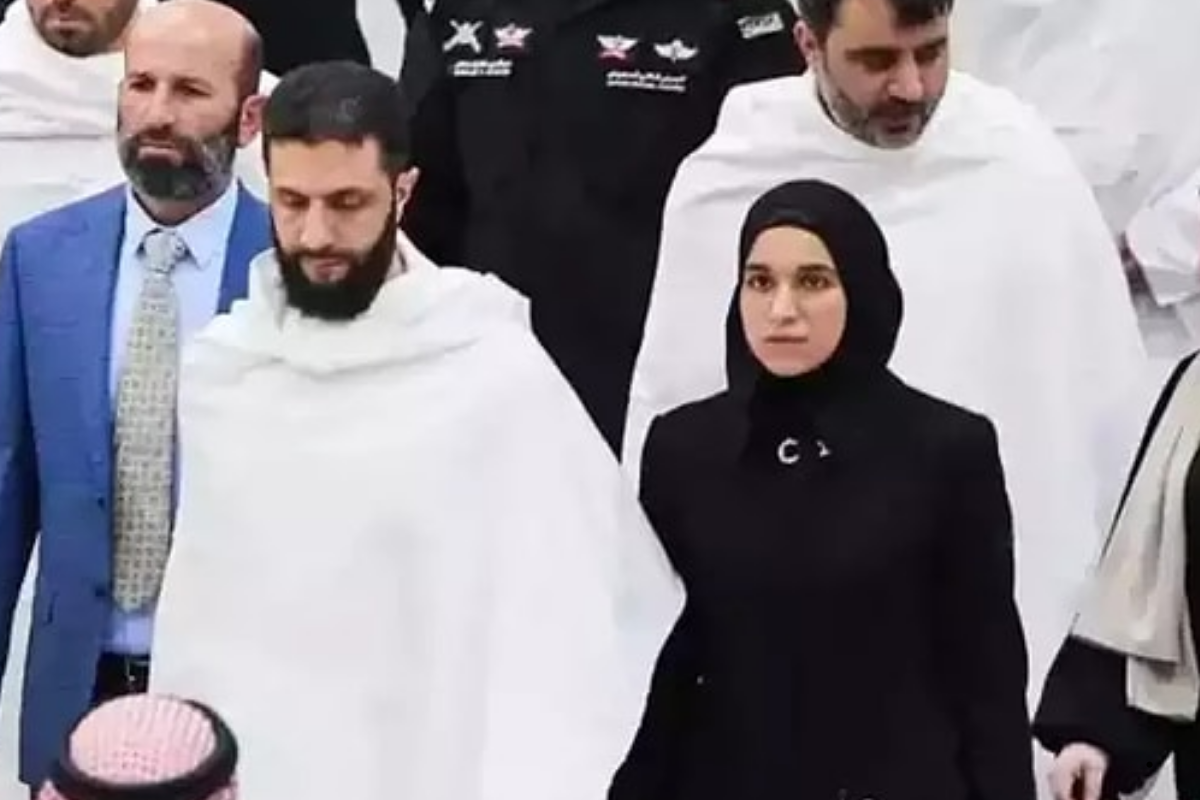 Suriye Cumhurbaşkanı Ahmed Şara'nın eşi İdlib Üniversitesi'nden mezun oldu