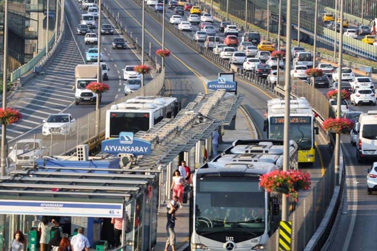 İBB yönetimi ulaşıma yüzde 30 zam talebinde bulundu