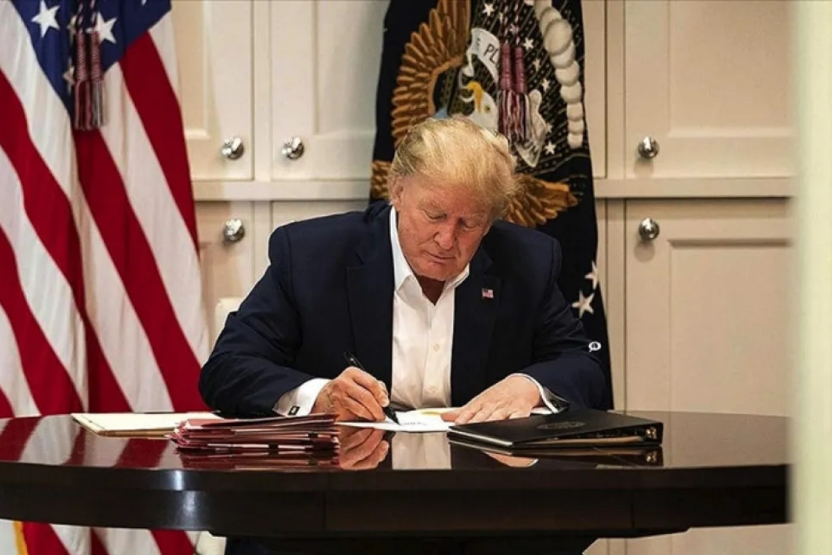 Trump, H-1B çalışma vizesi başvuru ücretini 100 bin dolara çıkaran kararnameyi imzaladı