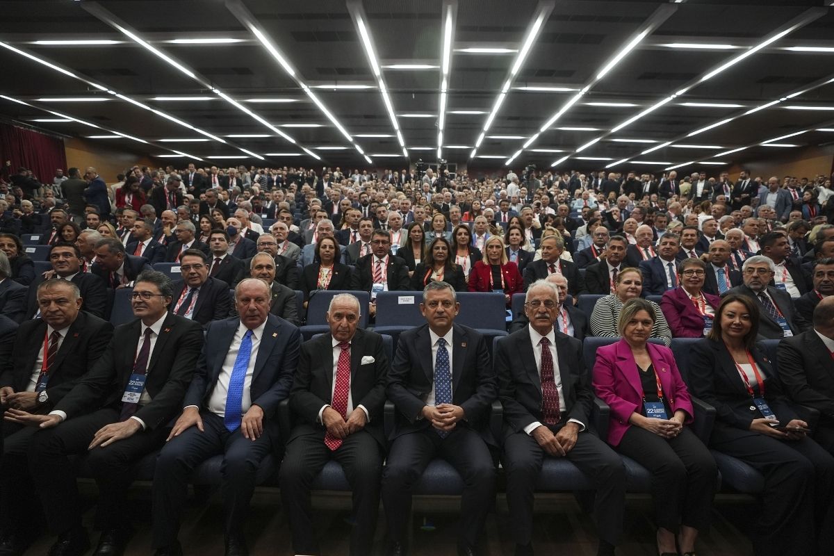 CHP'nin 22. Olağanüstü Kurultay çalışmaları tamamlandı, yeni Parti Meclisi ve Yüksek Disiplin Kurulu belli oldu