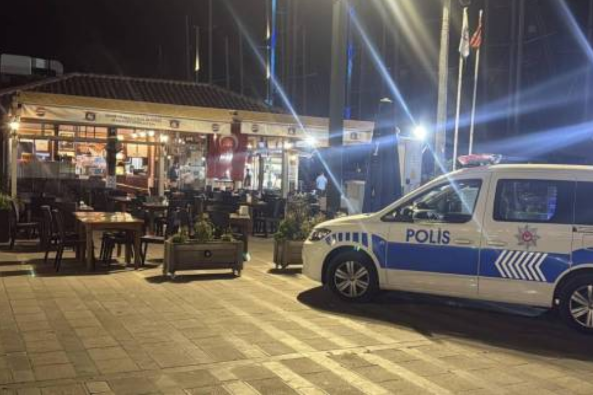 Muğla'nın Bodrum ilçesinde hesap ödemeden kaçmaya çalışan şahıslar mekanın çalışanlarına ateş etti