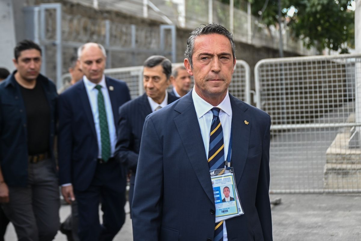 Ali Koç'tan Fenerbahçe'ye veda: 'Bir nefer olarak Fenerbahçe'nin emrinde olacağım'