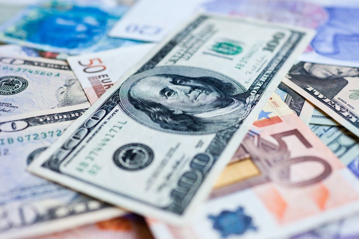 TCMB: Reel sektörün net döviz açığı 182,6 milyar dolar olarak gerçekleşti