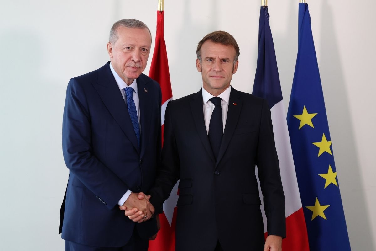 Cumhurbaşkanı Erdoğan, Fransa Cumhurbaşkanı Macron'la görüştü, AB ile ilişkileri ilerletme mesajı verdi