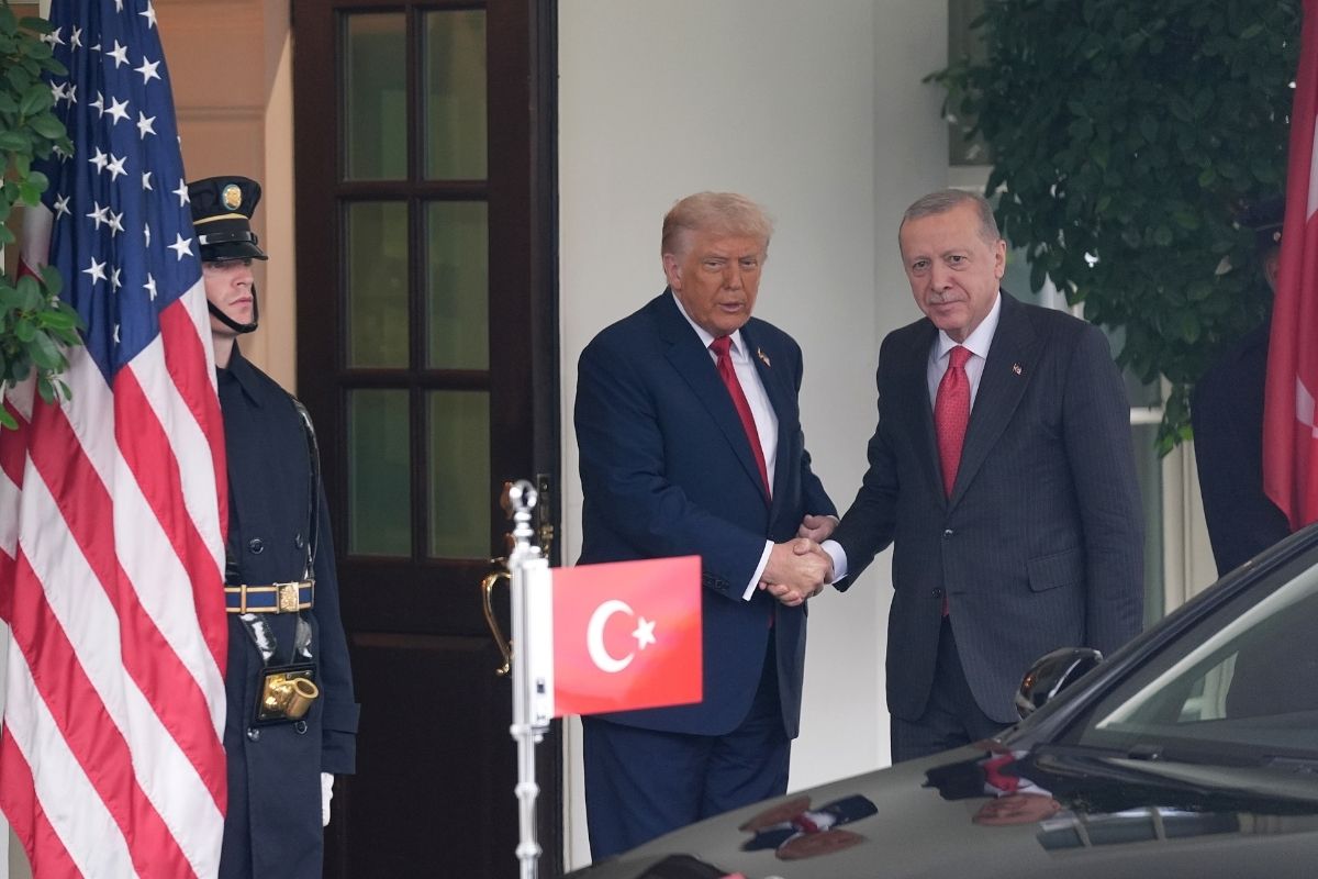Cumhurbaşkanı Erdoğan, 6 yıl aradan sonra Donald Trump'la yeniden Beyaz Saray'da buluştu