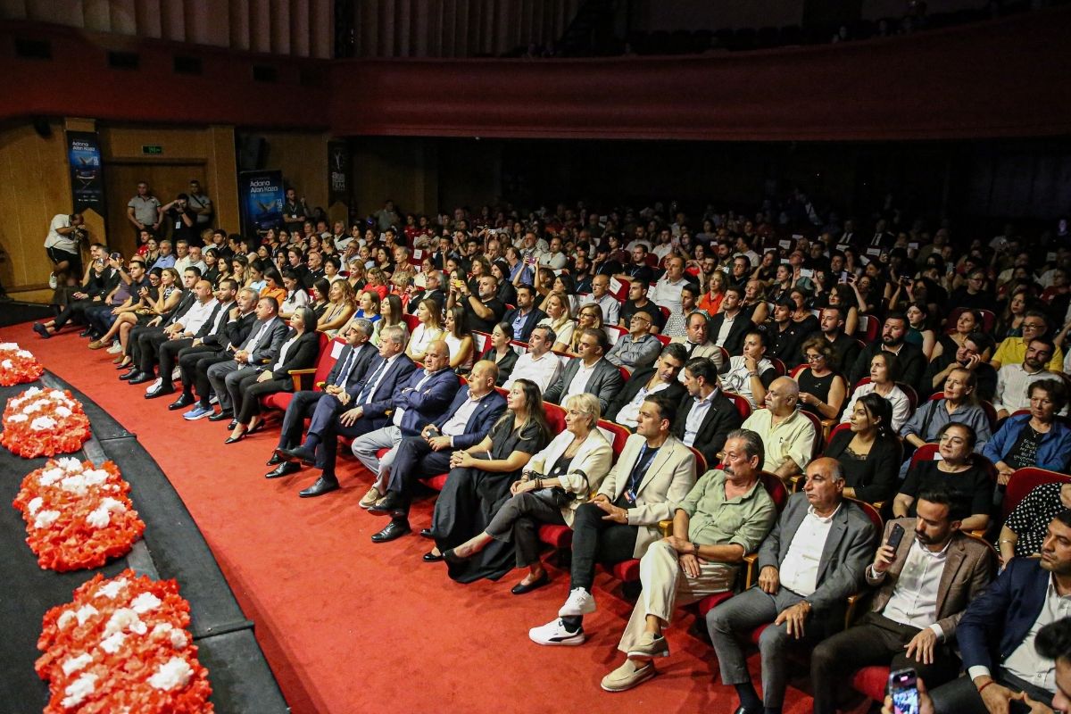 32. Uluslararası Adana Altın Koza Film Festivali'nde 'Onur Ödülleri' sahiplerini buldu