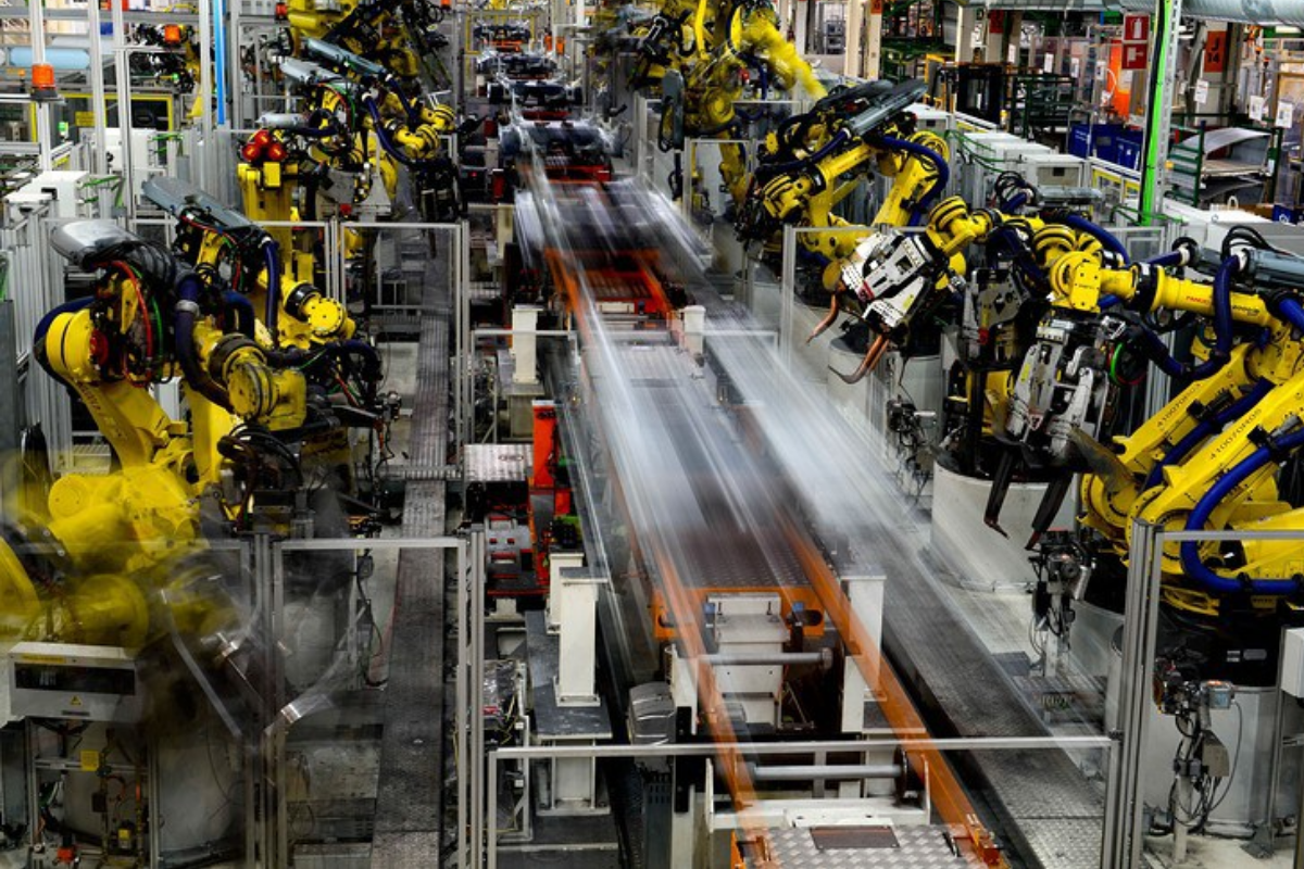 Robotlaşmaya hız veren Türk sanayisi rekabet gücünü artırıyor