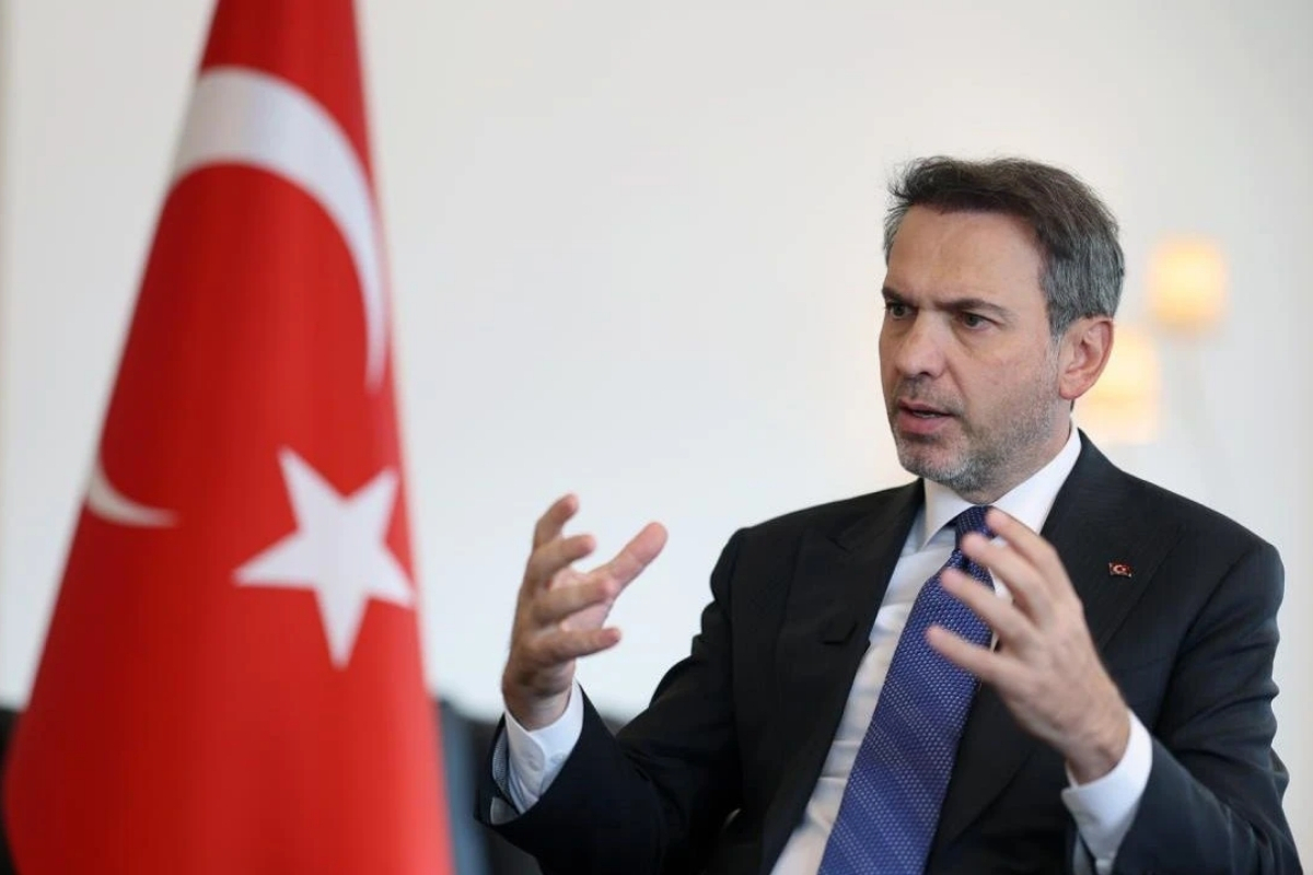 Enerji Bakanı Bayraktar, Çinli Dongfang'la rüzgar türbini üretim tesisi kurmayı değerlendirdiklerini bildirdi