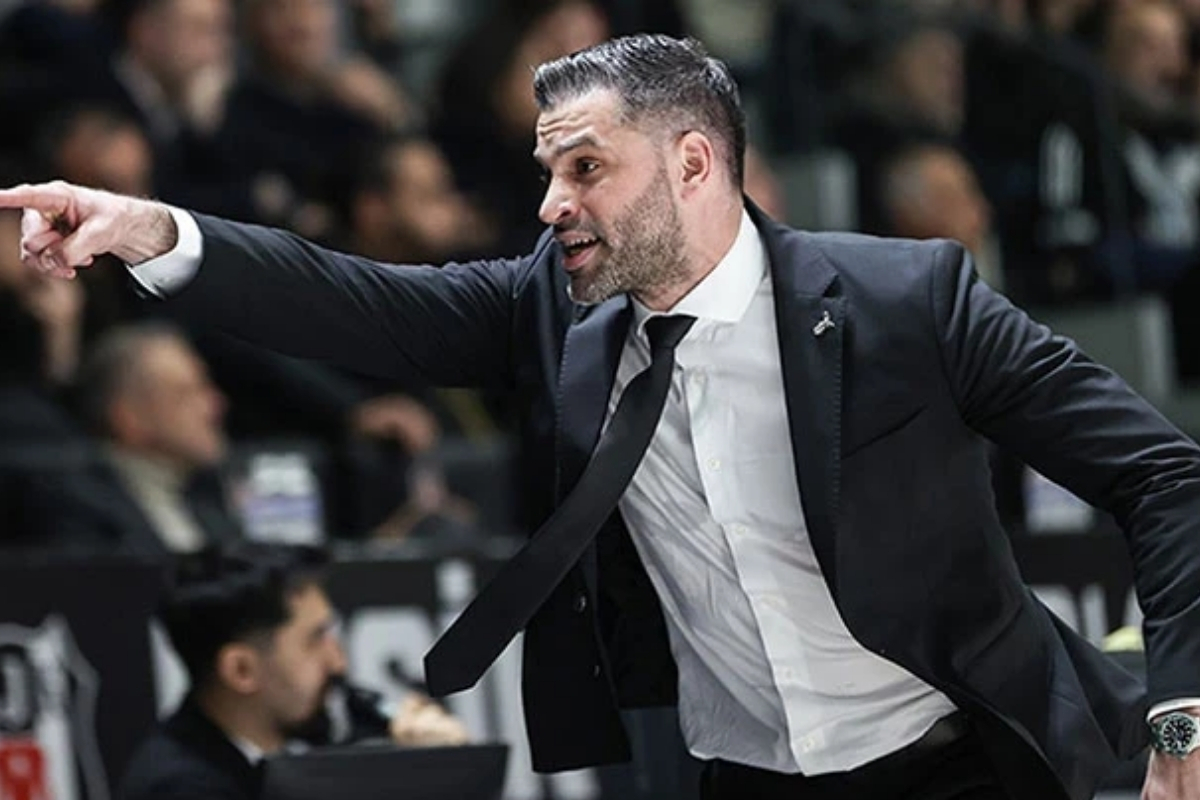 Beşiktaş GAİN’in başantrenörü Dusan Alimpijevic’e Sırbistan Basketbol Milli Takımı’ndan başantrenörlük teklifi geldi