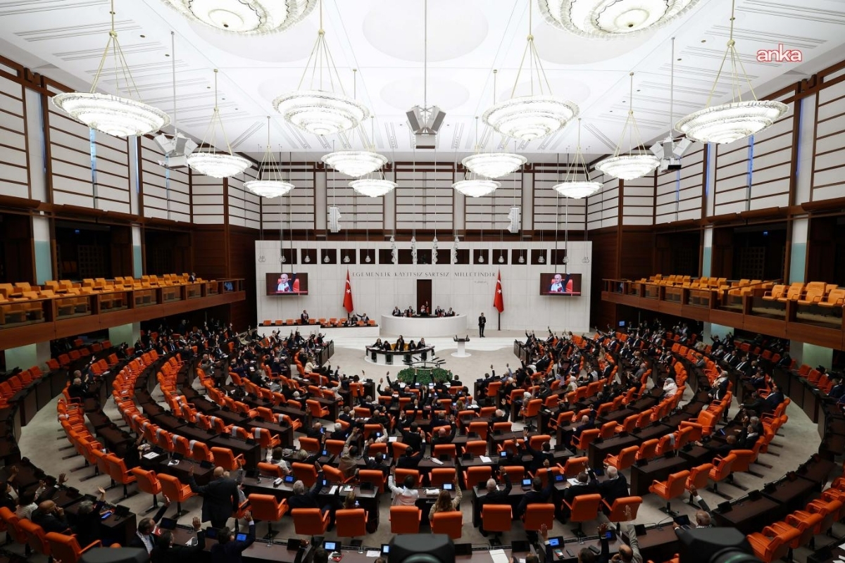 Yeni yasama yılı yarın yoğun gündemle başlıyor, parti grup başkanvekilleri değerlendirdi