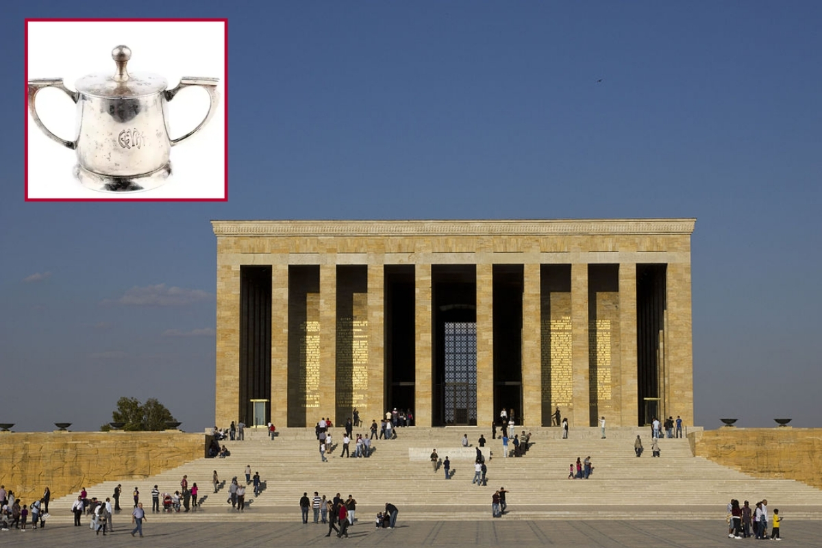 Atatürk’ün Savarona yatında kullanıldığı iddia edilen gümüş kaplama şekerlik müzayede ilanından çekildi, Anıtkabir Müze Komutanlığı’na bağışlandı
