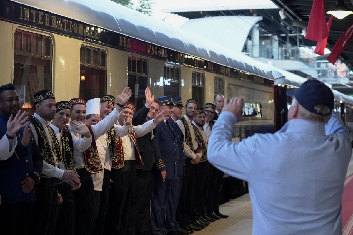 Paris'ten yola çıkan Orient Express, yılın ikinci seferi için İstanbul'a geldi