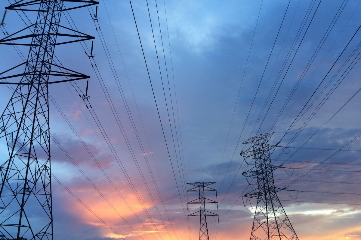 Çeşitli illerdeki bazı taşınmazlar enerji iletim hatları ve doğal gaz üretim faaliyetleri için acele kamulaştırılacak