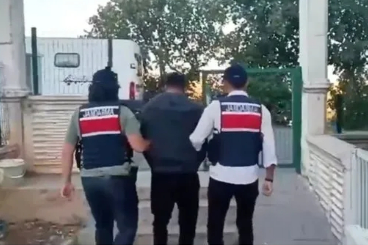 PTT ve HGS adını kullanarak dolandırıcılık yapan 12 şüpheli yakalandı